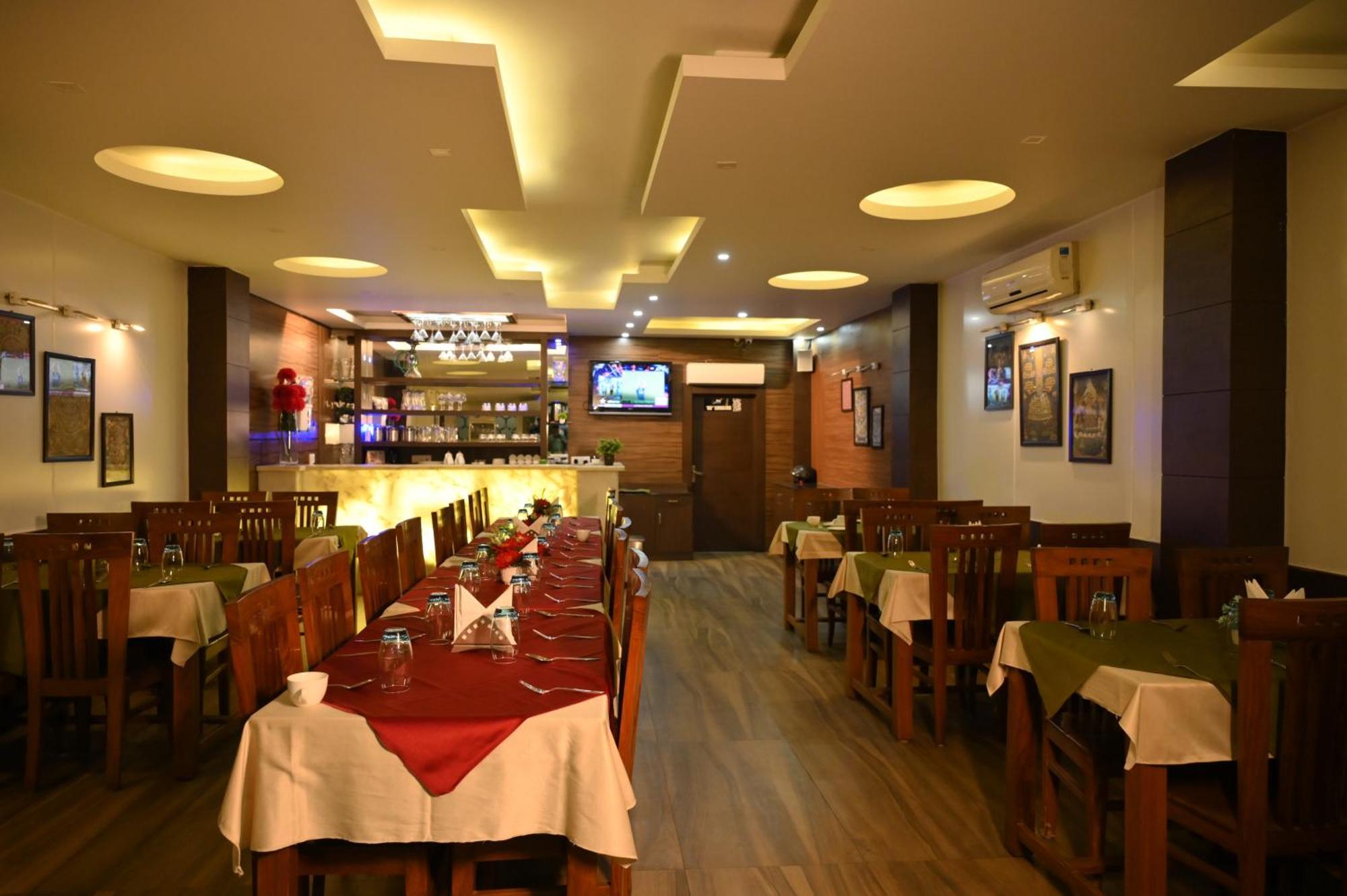 Hotel Dh Dharamshala Exterior photo