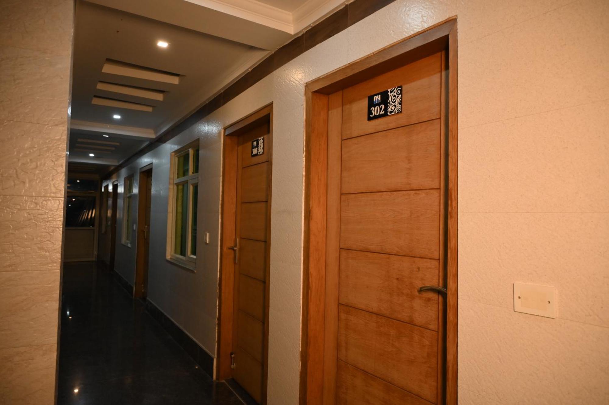 Hotel Dh Dharamshala Exterior photo